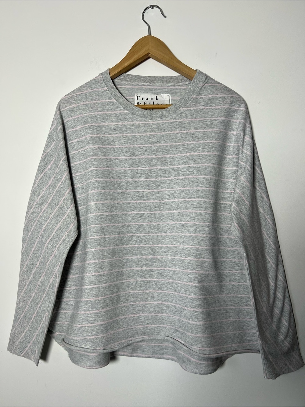 Frank & Eileen Tee Lab Heritage Soft Stretch Jersey Gray Pink Stripe Coastal
